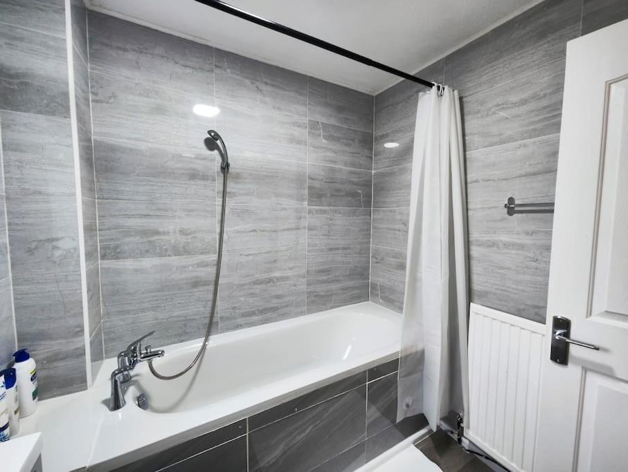 Tranquil Retreat In Bicester *